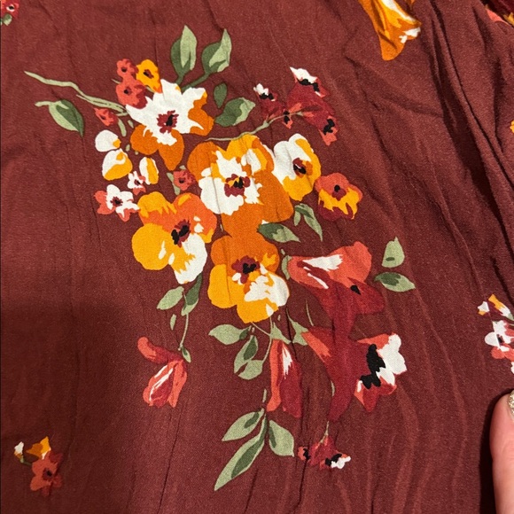 Floral Burgundy Sleeveless Romper - Picture 3 of 5